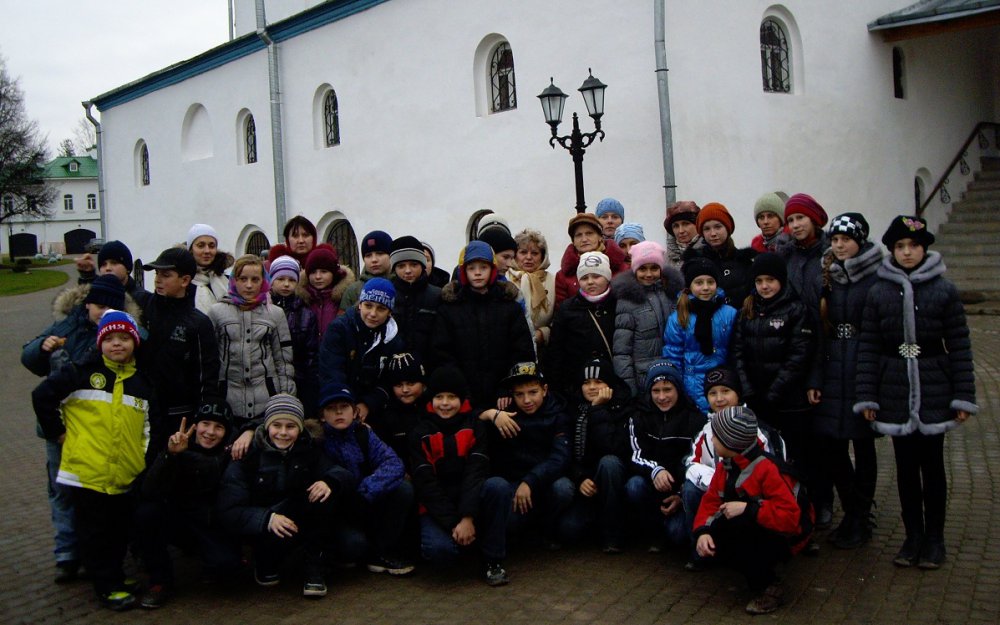 В Крыпецком и Елеазаровском монастырях побывали учащиеся школы №13