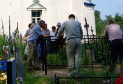 Паломничество в д.Озера (бывший Покровский Княже-Озерский монастырь), п.Кобылье Городище 2 июля 2011 года