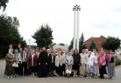 Паломничество в Свято-Успенский Псково-Печерский монастырь 29 августа 2011 года на всенощное бдение - Иерусалимский Чин Погребения Божией Матери