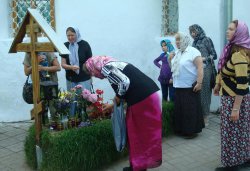 Паломничество в Свято-Успенский Псково-Печерский монастырь, Камно, 1 июля 2012 года