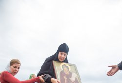 Крестный ход с иконой Спаса Елеазаровского на Талабские острова 12 июля 2012 года. Фоторепортаж Андрея Кокшарова