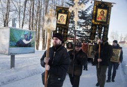 Крестный ход вокруг Пскова 26 января 2012 года. Фоторепортаж Андрея Кокшарова