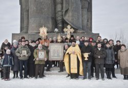 Крестный ход вокруг Пскова 13 февраля 2012 года